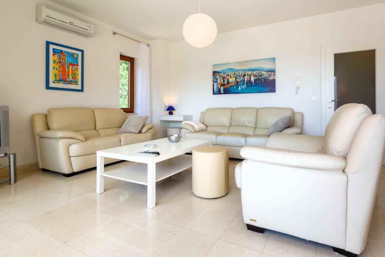 Apartman Jezevac Krk Town Luaran gambar
